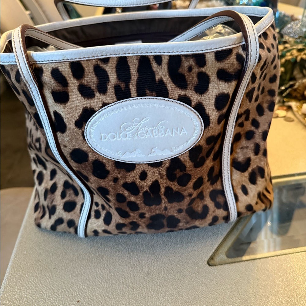 Dolce & Gabbana material leopard tote
